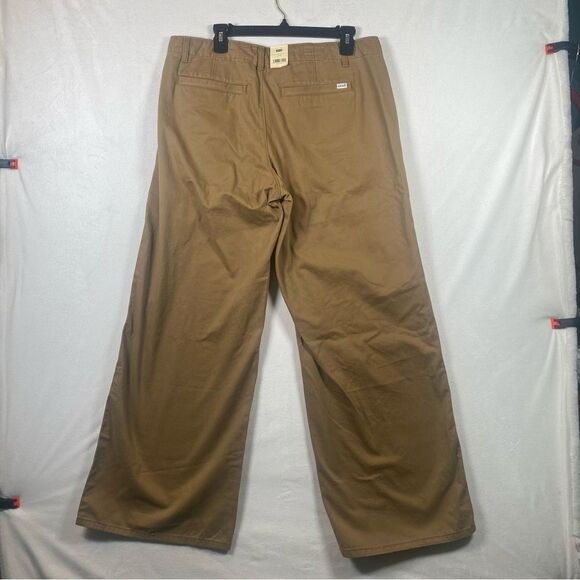 Levi's New W/Tags XL Chinos Mid Rise Wide Leg Pants Size 31 - Picture 2 of 14